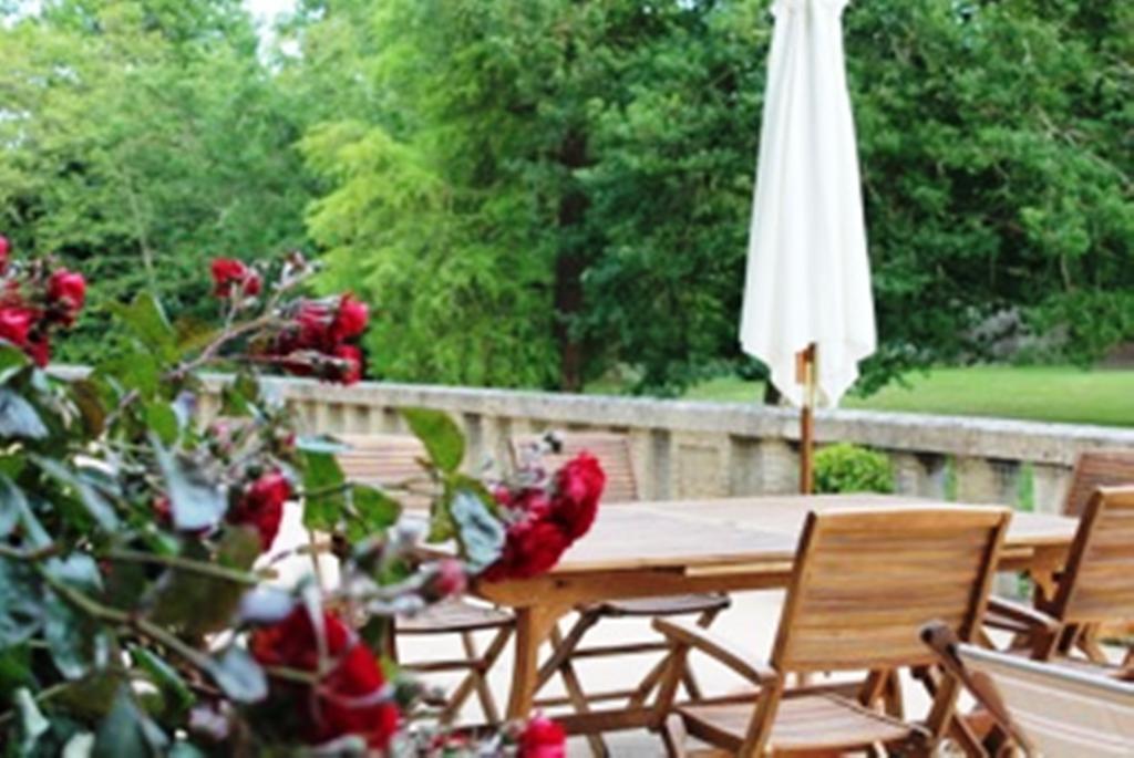 Saint-Sulpice-et-Cameyrac Chateau Lamothe Du Prince Noir - B&B מראה חיצוני תמונה