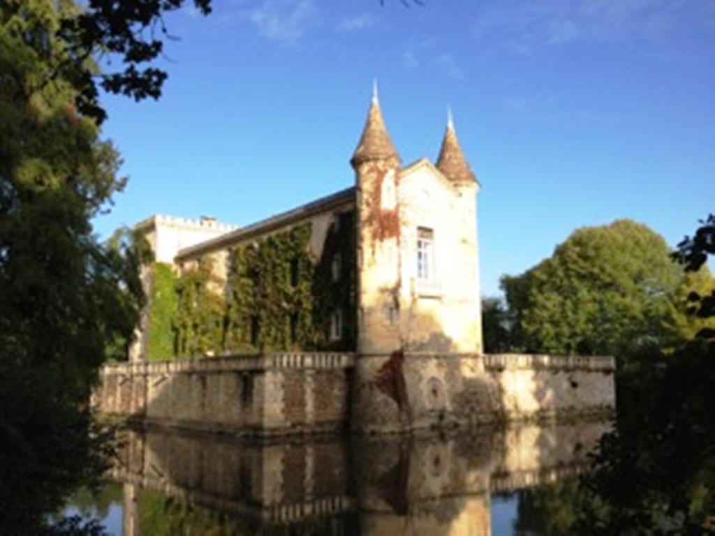 Saint-Sulpice-et-Cameyrac Chateau Lamothe Du Prince Noir - B&B מראה חיצוני תמונה